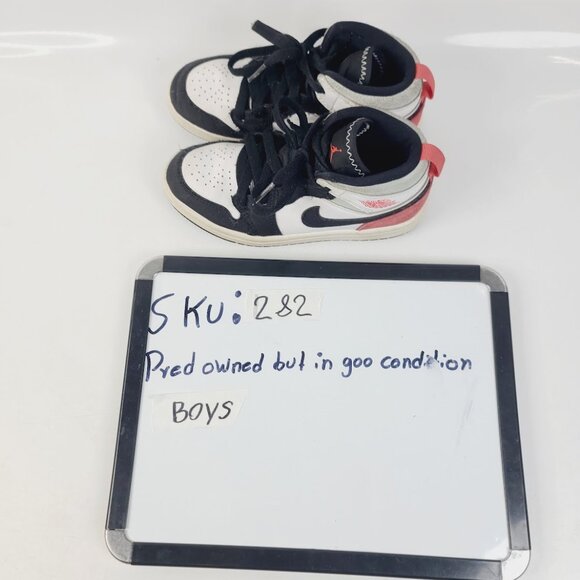 Nike Air Jordan 1 Mid SE Boys White Red Black Toe Igloo Sneaker Shoes Size 12C - Picture 7 of 7
